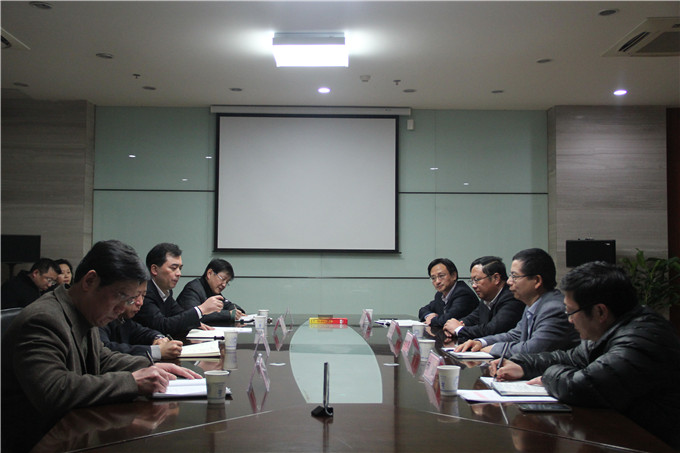 王正喜董事長等領(lǐng)導(dǎo)參加建設(shè)集團(tuán)黨委擴(kuò)大會