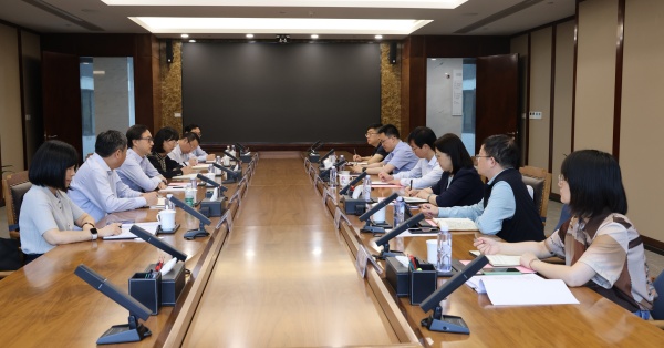 周勇董事長帶隊拜訪江蘇高投集團(tuán) 積極對接省戰(zhàn)新產(chǎn)業(yè)基金蘇豪專項基金工作_副本.jpg