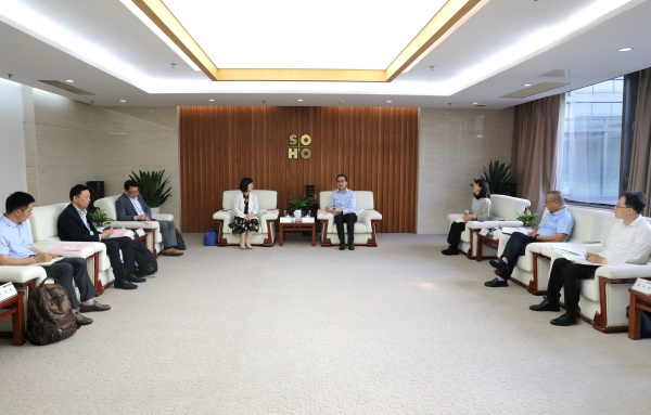 周勇董事長會見德勤中國華東區(qū)主管合伙人盧瑩一行_副本.jpg